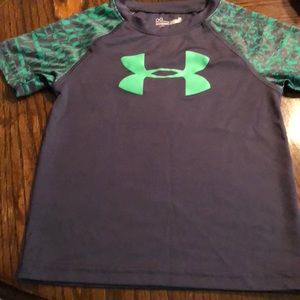 Under Armour t shirt